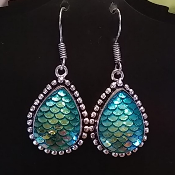 ๐MULTI COLOR DIECLO GLASS Handmade earrings - Picture 2 of 16